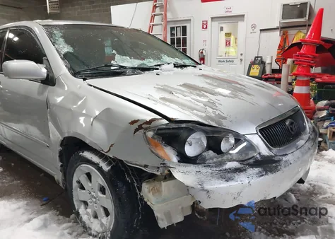 2005 Toyota Corolla Le z USA, uszkodzony, nr VIN 2T1BR32E95C552392